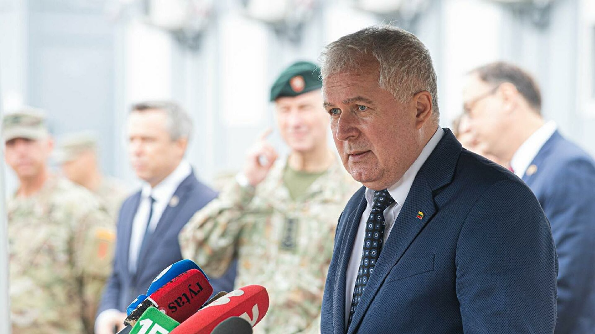 Литва увеличит военную поддержку Украины - Анушаускас